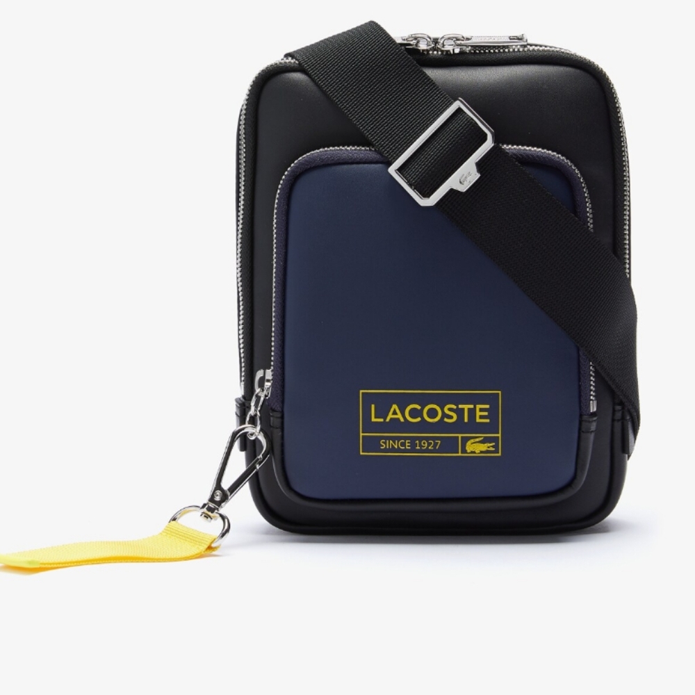 LACOSTE Men’s Lettering & Pockets Smooth Leather Zip Bag